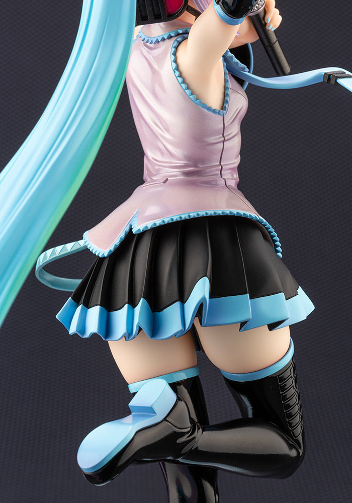 Load image into Gallery viewer, Kotobukiya - Vocaloid Bishoujo Statue: Hatsune Miku (Feat. My Little Pony)
