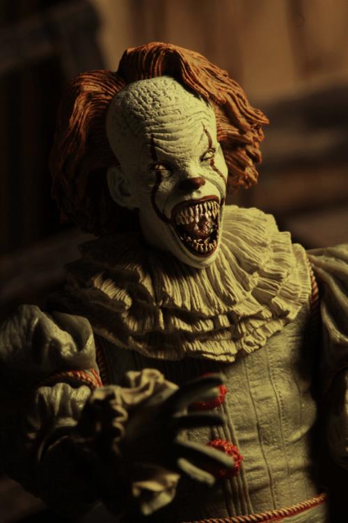 Load image into Gallery viewer, NECA - IT (2017): Ultimate Pennywise (Well House)
