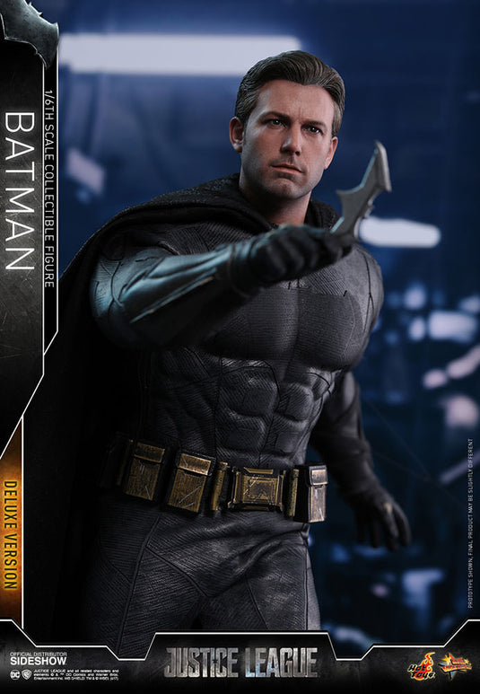 Hot Toys - Justice League - Batman Deluxe