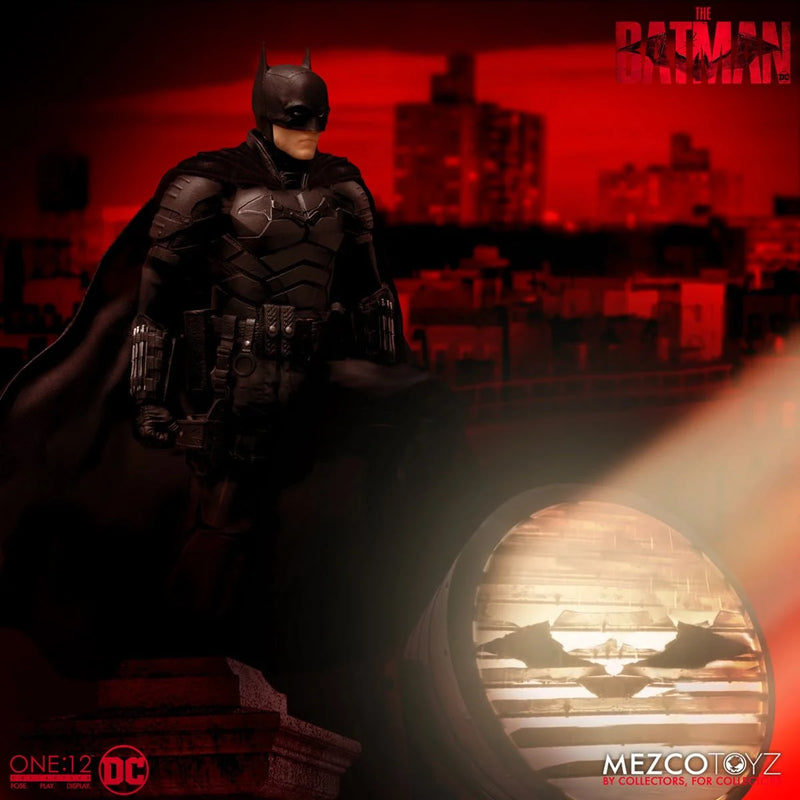 Load image into Gallery viewer, Mezco Toyz - One:12 The Batman
