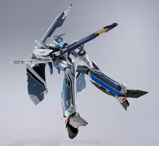 Bandai - Macross Delta The Movie: Absolute Live!!!!!! DX Chogokin: VF-31AX Kairos-Plus (Hayate Immelmann Use)