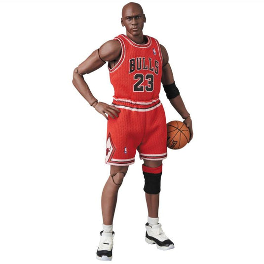 MAFEX NBA Michael Jordan No.100