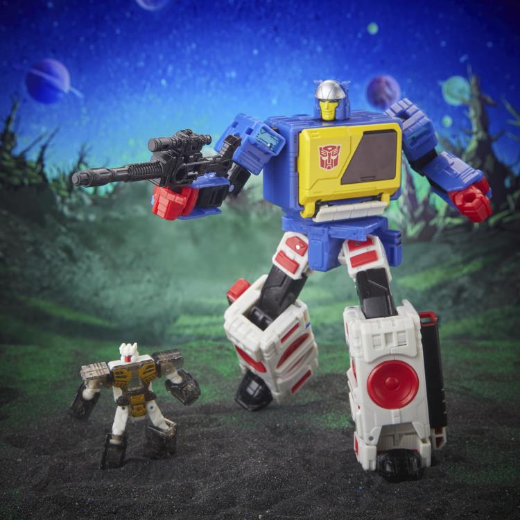 Load image into Gallery viewer, Transformers Generations - Legacy Evolution: Voyager Twincast
