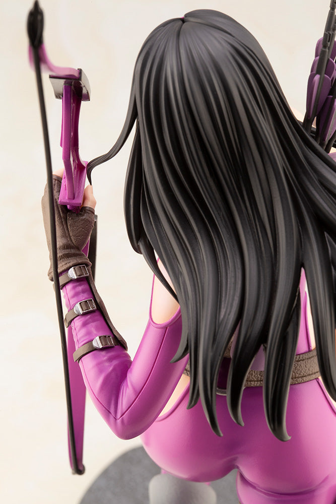 Load image into Gallery viewer, Kotobukiya - Marvel Bishoujo Statue: Hawkeye (Kate Bishop)
