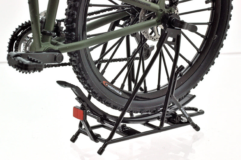 Load image into Gallery viewer, Little Armory LM003 Montagu Paratrooper - 1/12 Scale Bicycle
