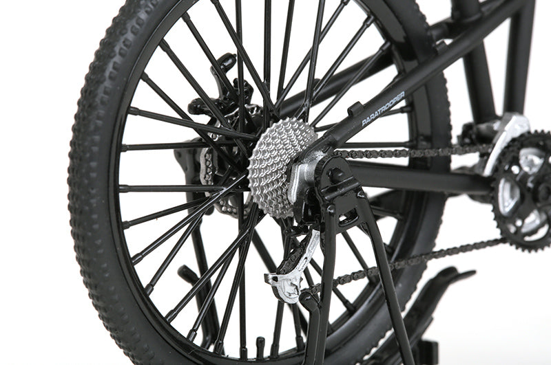 Load image into Gallery viewer, Little Armory LM004 Montagu Paratrooper Pro - 1/12 Scale Bicycle
