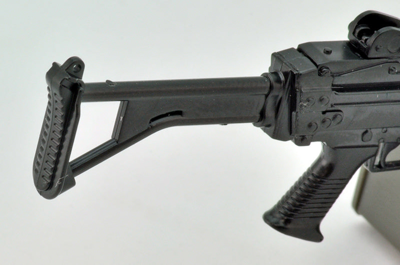 Load image into Gallery viewer, Little Armory LA046 5.56mm Machine Gun - 1/12 Scale Plastic Model Kit
