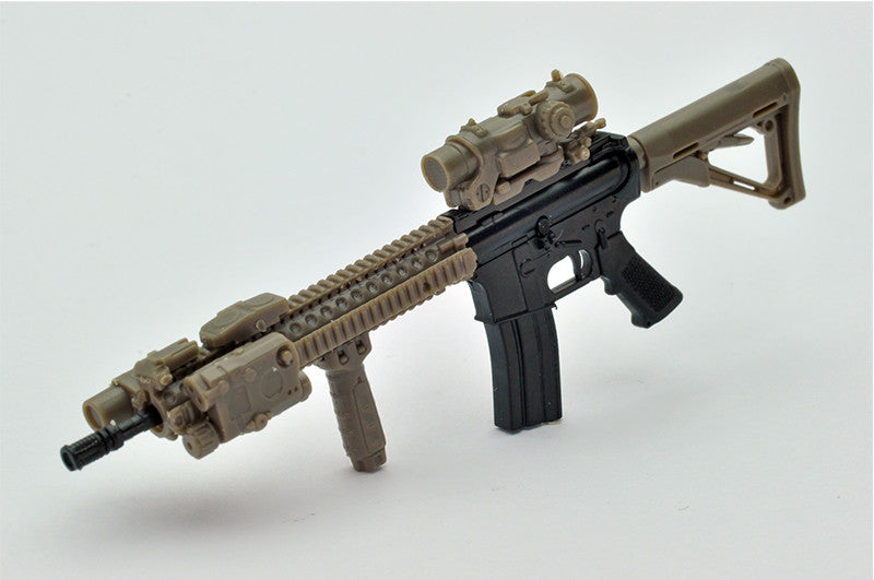 Load image into Gallery viewer, Little Armory LA037 M4A1SOPMOD Block 2 Type - 1/12 Scale Plastic Model Kit
