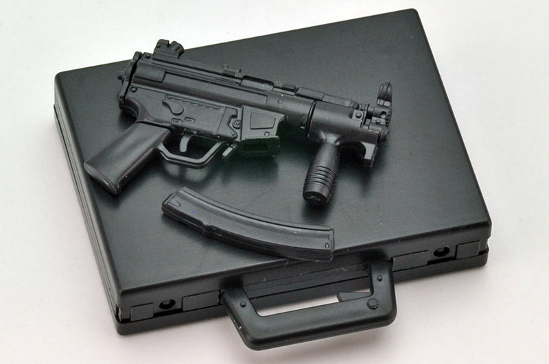 Load image into Gallery viewer, Little Armory LA045 MP5K Coffer - 1/12 Scale Plastic Model Kit
