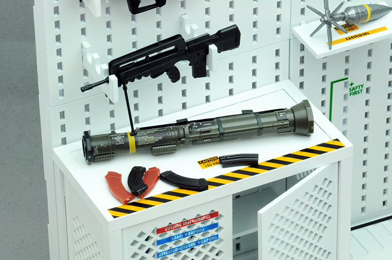 Load image into Gallery viewer, Little Armory LD027 Weapons Room A - 1/12 Scale Plastic Model Kit
