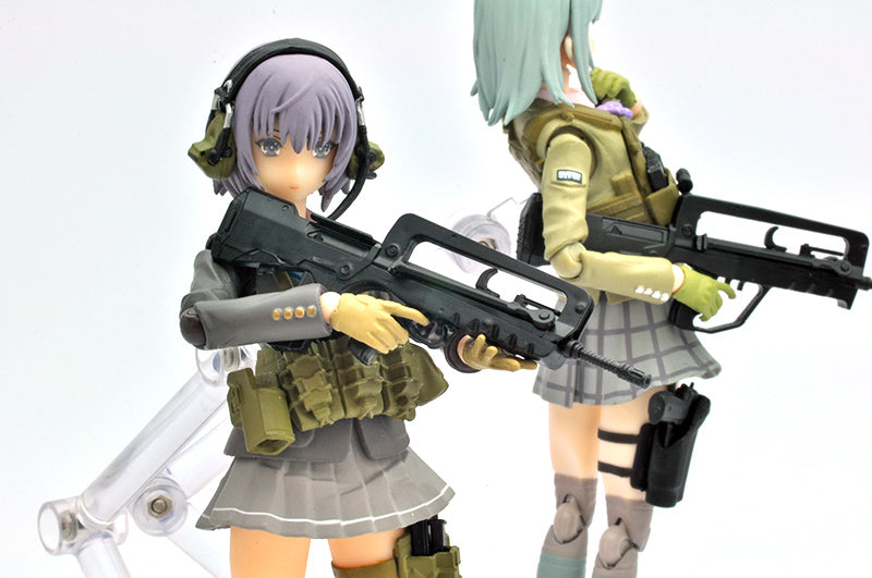 Load image into Gallery viewer, Little Armory LA057 FA-MAS F1 - 1/12 Scale Plastic Model Kit
