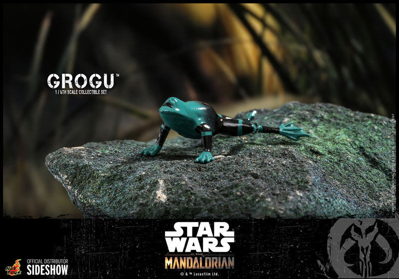 Load image into Gallery viewer, Hot Toys - Star Wars The Mandalorian - Grogu Set
