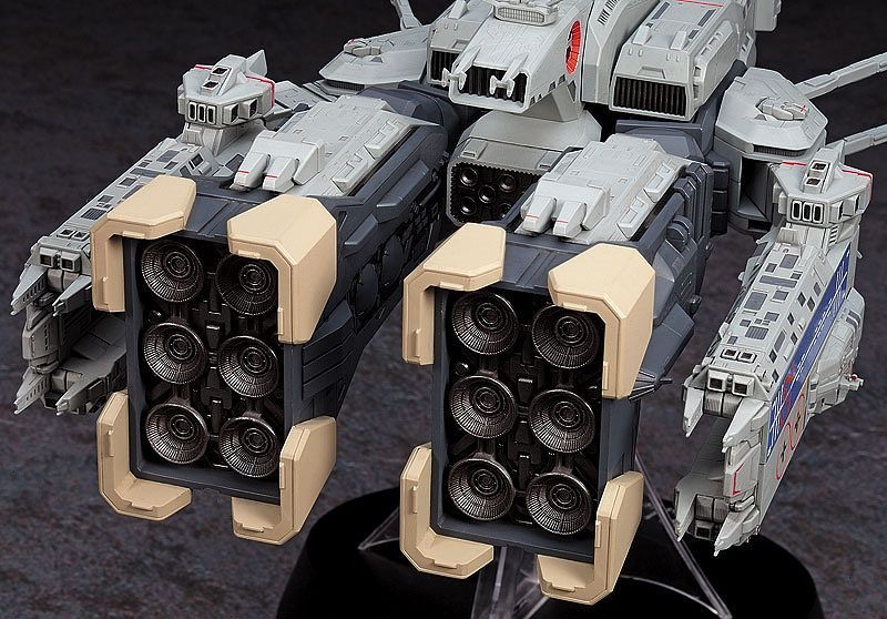 Load image into Gallery viewer, Hasegawa - 1/4000 Macross: SDF-1 Macross Movie Edition Model Kit
