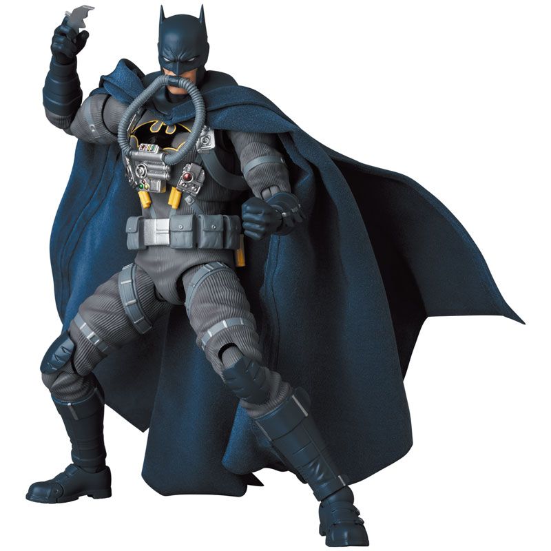 Load image into Gallery viewer, MAFEX - Batman Hush: No. 166 Batman (Stealth Jumper)
