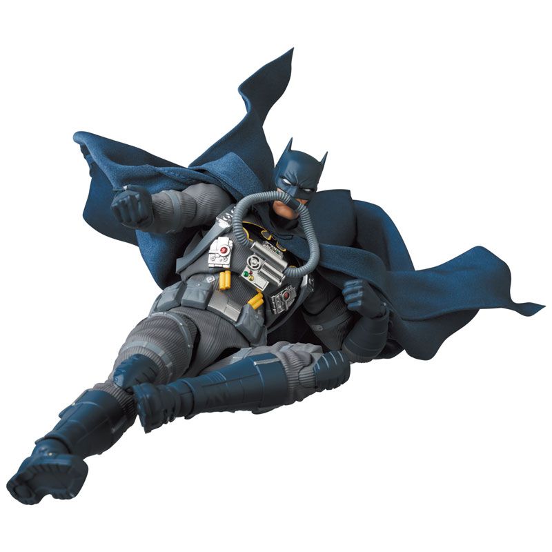 Load image into Gallery viewer, MAFEX - Batman Hush: No. 166 Batman (Stealth Jumper)
