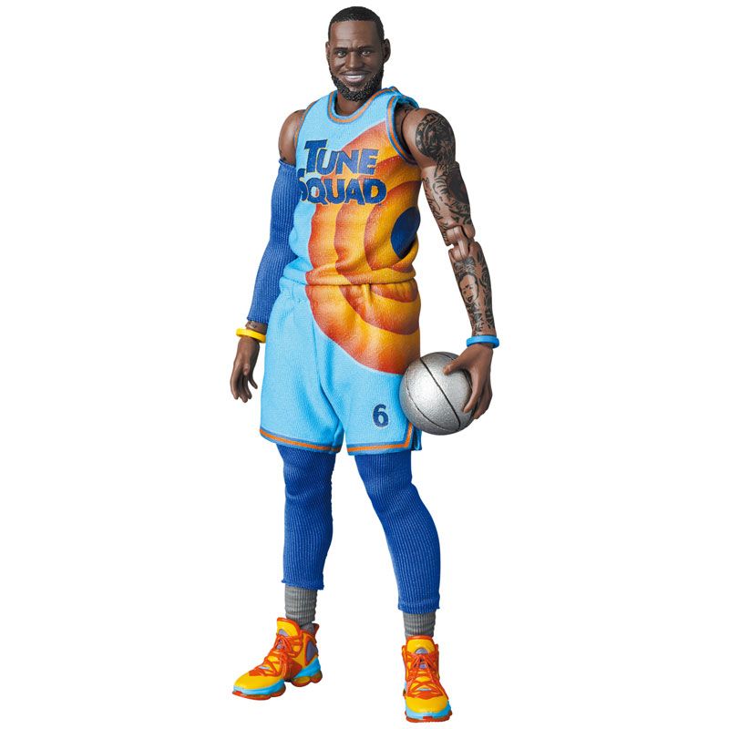 Load image into Gallery viewer, MAFEX Space Jam: A New Legacy - LeBron James No. 197
