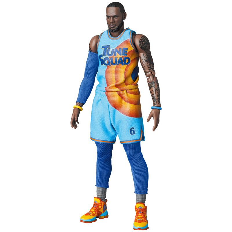 Load image into Gallery viewer, MAFEX Space Jam: A New Legacy - LeBron James No. 197
