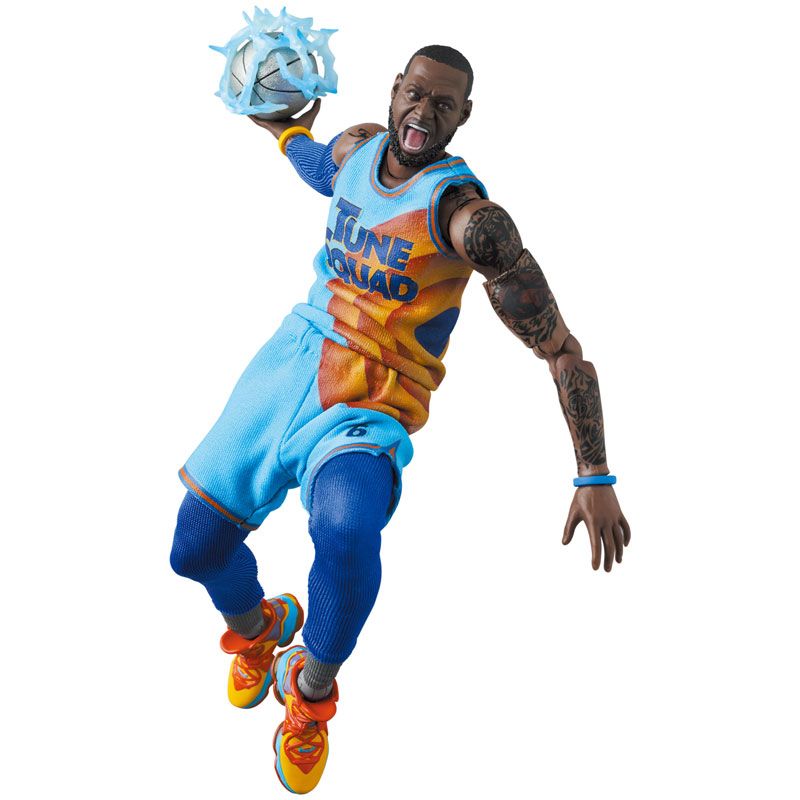 Load image into Gallery viewer, MAFEX Space Jam: A New Legacy - LeBron James No. 197
