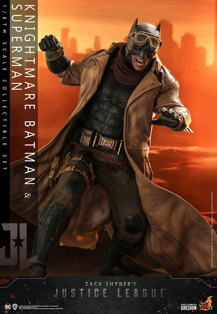 Load image into Gallery viewer, Hot Toys - Justice League - Knightmare Batman and Superman Set
