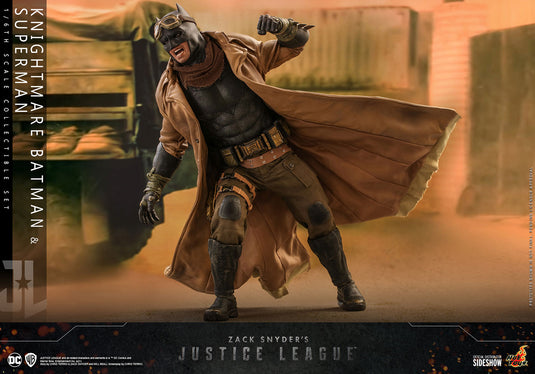 Hot Toys - Justice League - Knightmare Batman and Superman Set