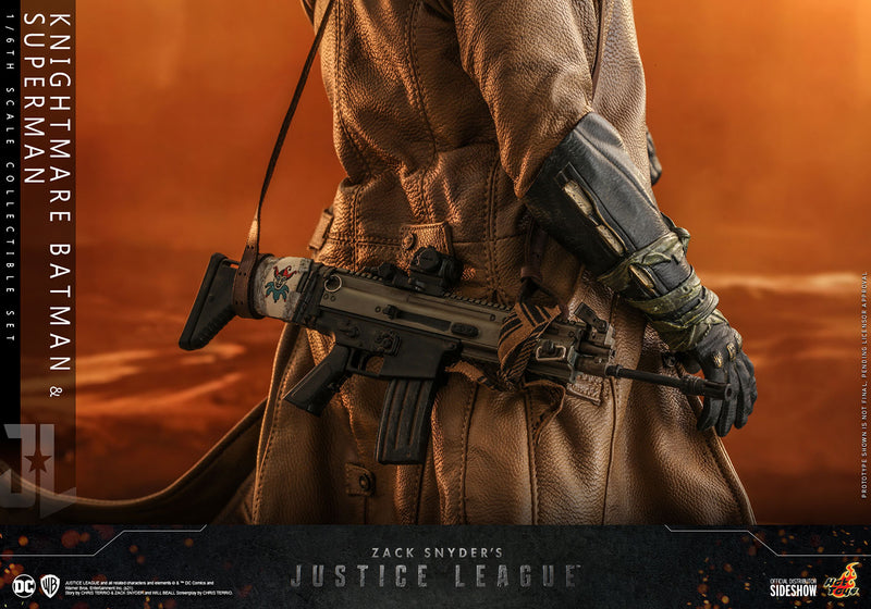 Load image into Gallery viewer, Hot Toys - Justice League - Knightmare Batman and Superman Set
