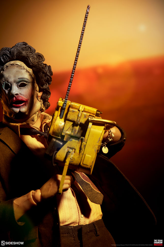 Load image into Gallery viewer, Sideshow - The Texas Chainsaw Massacre - Leatherface Deluxe
