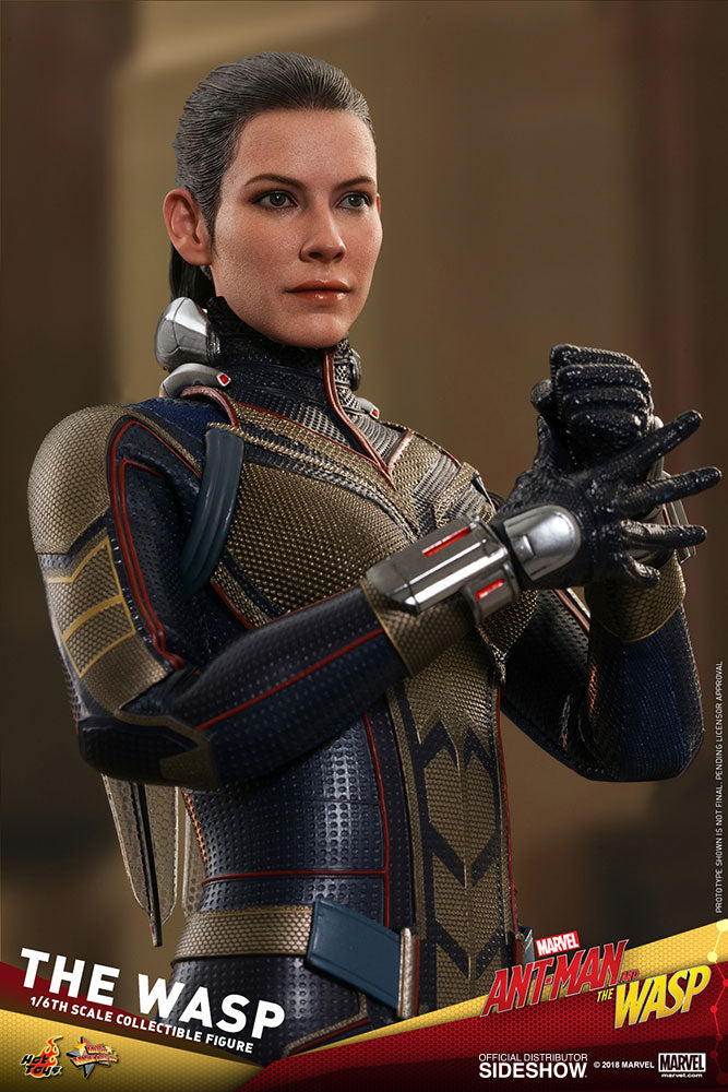 Load image into Gallery viewer, Hot Toys - Ant-Man and the Wasp: The Wasp
