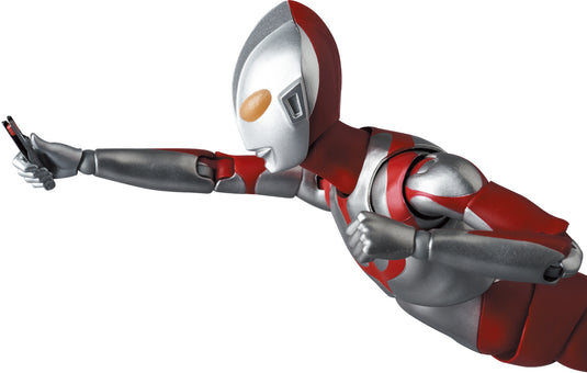 MAFEX Shin Ultraman - Ultraman (Deluxe Version) No. 207