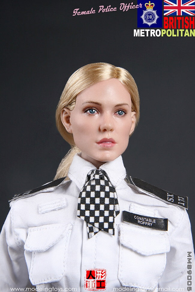 Load image into Gallery viewer, Modeling Toys - Military Series: British Metropolitan Police Service - Female Police Officer
