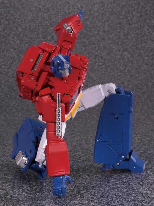 MP-44 Masterpiece Convoy 3.0