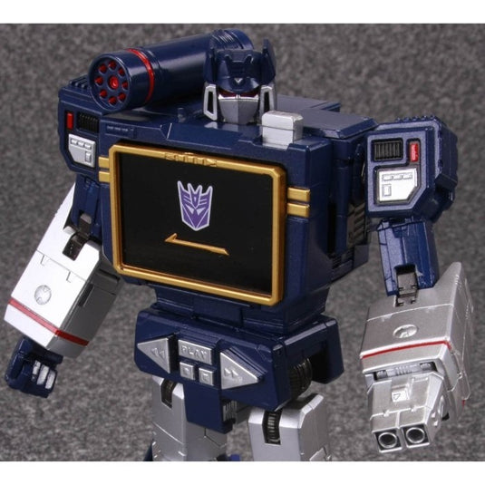 MP-13 Masterpiece Soundwave