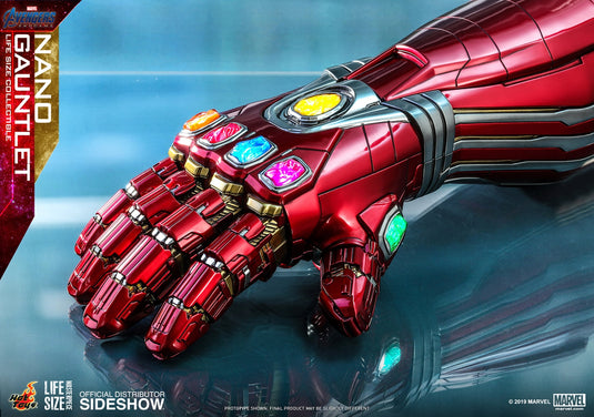 Hot Toys - Avengers Endgame: Nano Gauntlet - Life-Size Replica