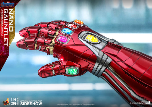 Hot Toys - Avengers Endgame: Nano Gauntlet - Life-Size Replica