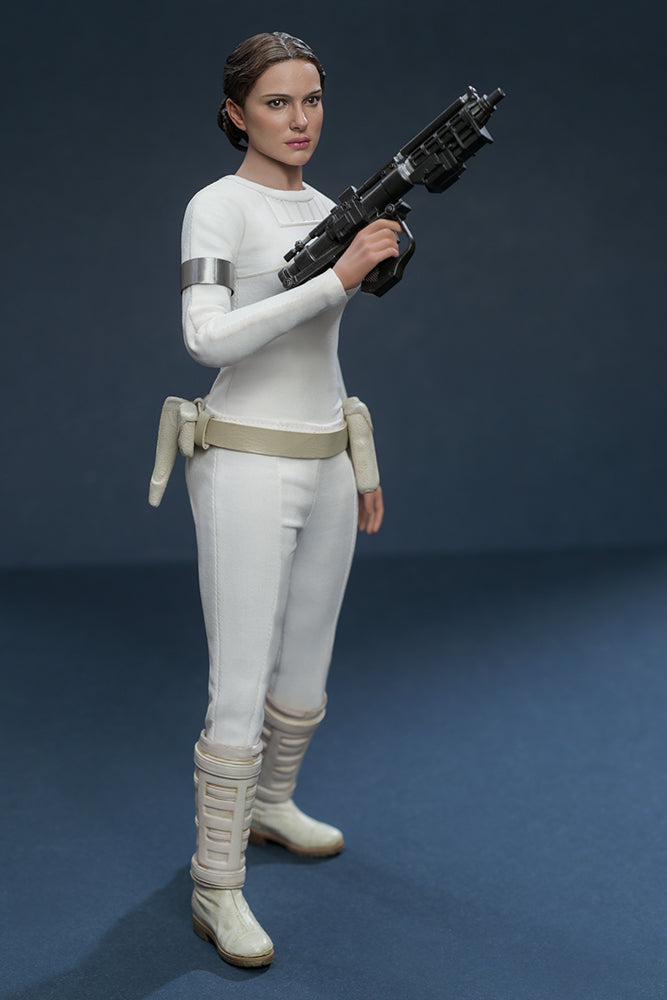 Load image into Gallery viewer, Hot Toys - Star Wars: Attack of the Clones - Padmé Amidala
