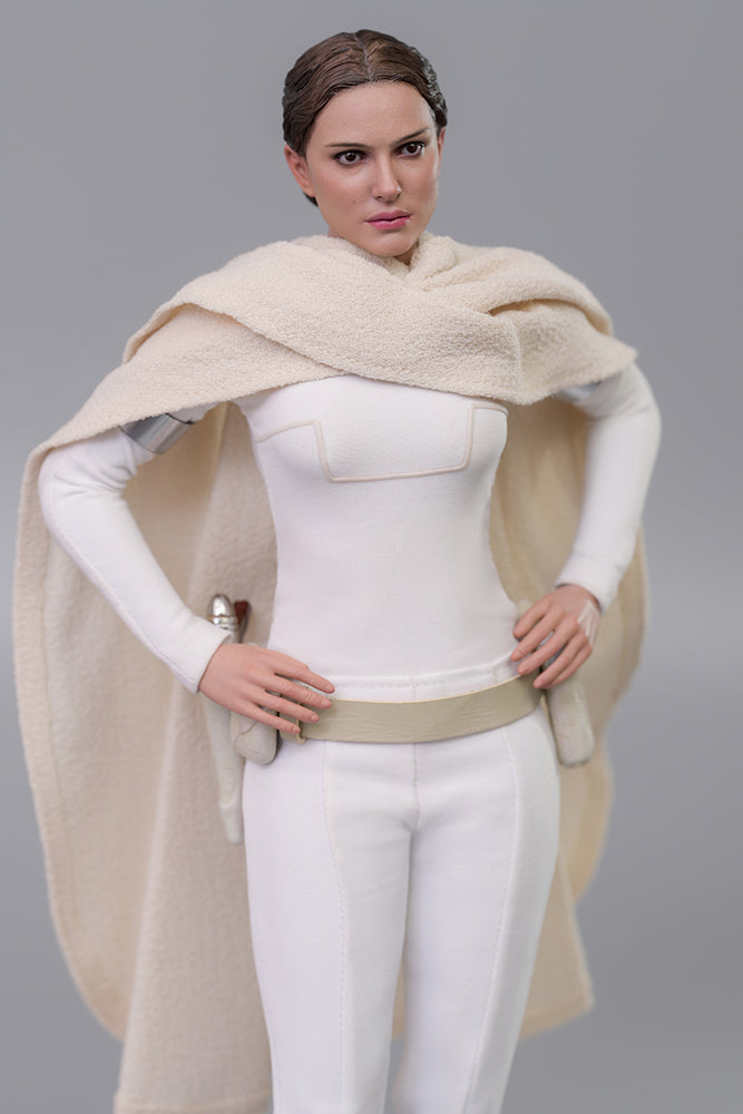 Load image into Gallery viewer, Hot Toys - Star Wars: Attack of the Clones - Padmé Amidala
