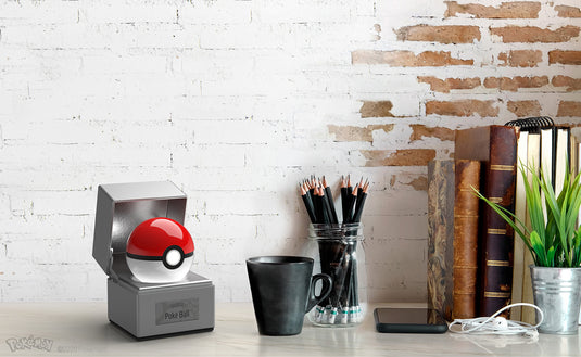 The Wand Company - Poké Ball Electronic Replica