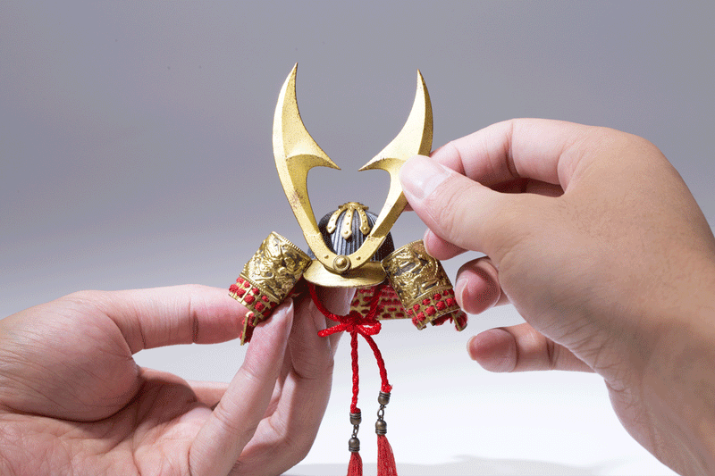 Load image into Gallery viewer, POP Toys - Gold Lacquer Grand Armor
