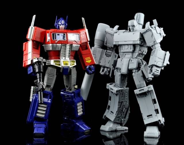 Load image into Gallery viewer, Maketoys Remaster Series - MTRM-08 - Despotron
