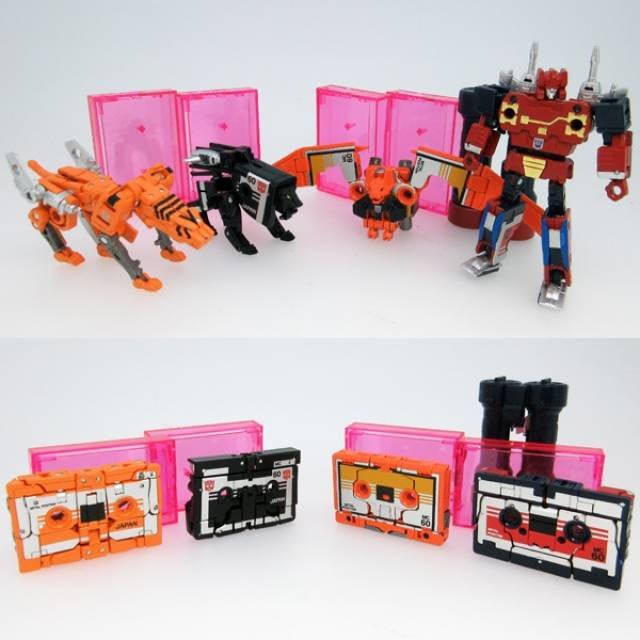 Load image into Gallery viewer, MP-15E and MP-16E  Masterpiece Cassettebot and Cassettetron Set Exclusive
