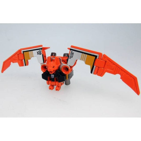 MP-15E and MP-16E  Masterpiece Cassettebot and Cassettetron Set Exclusive