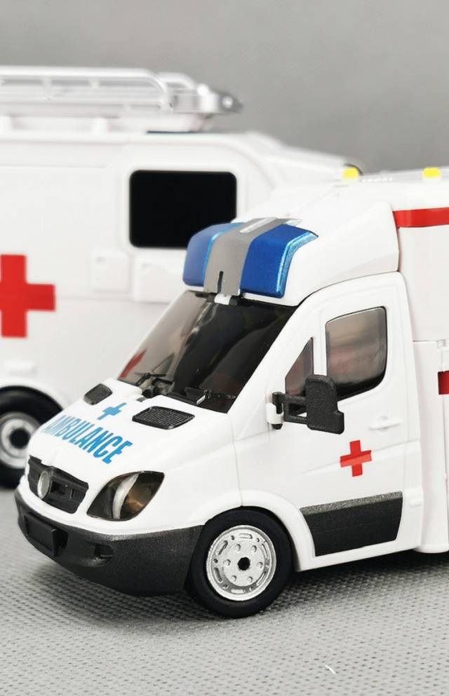 Load image into Gallery viewer, Generation Toy - Guardian - GT-08C Bulance
