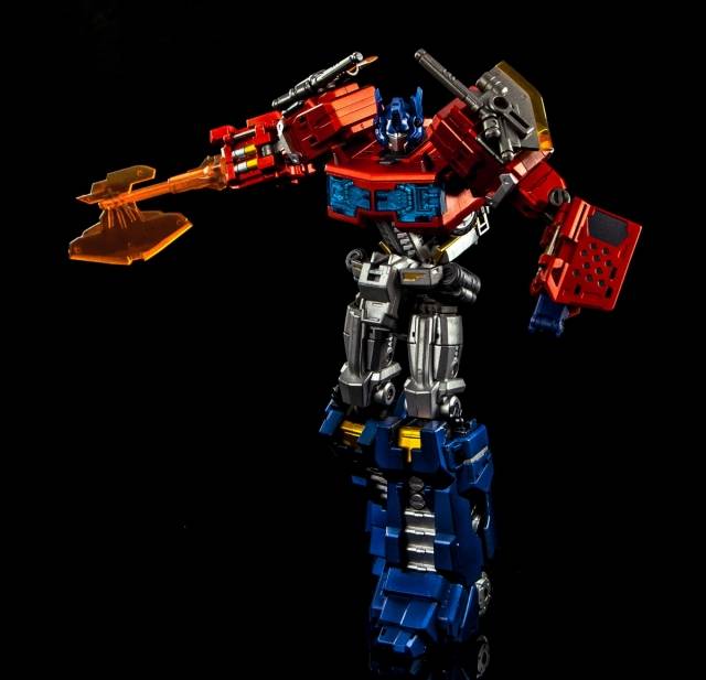 Load image into Gallery viewer, MakeToys - Cross Dimension - MTCD-01P Striker Manus (Premium)
