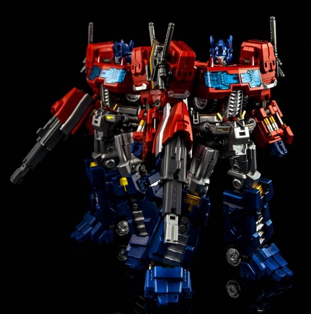 Load image into Gallery viewer, MakeToys - Cross Dimension - MTCD-01P Striker Manus (Premium)
