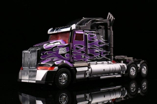 Load image into Gallery viewer, Unique Toys - R-02V Challenger - Purple Version
