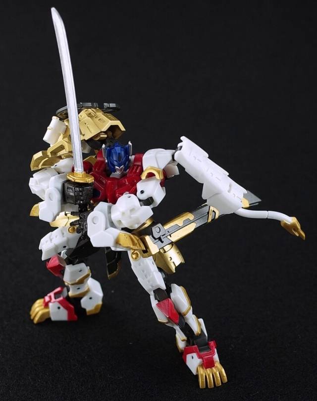 Load image into Gallery viewer, Iron Factory - IronSamurai Series- IF EX-45 - Yoroi Shishimaru
