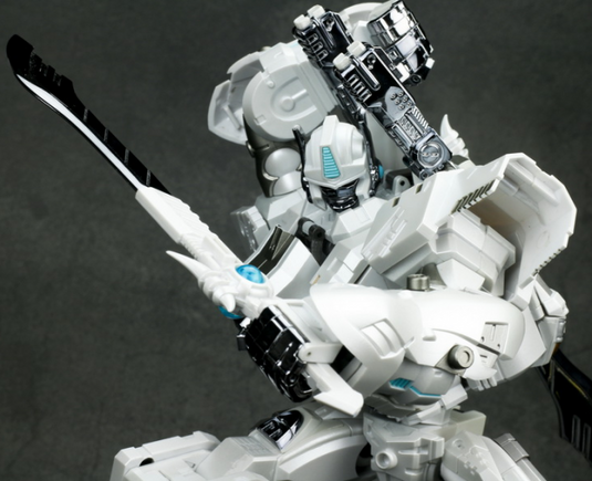 Generation Toy - GT-10A Gorilla Chrome White Version