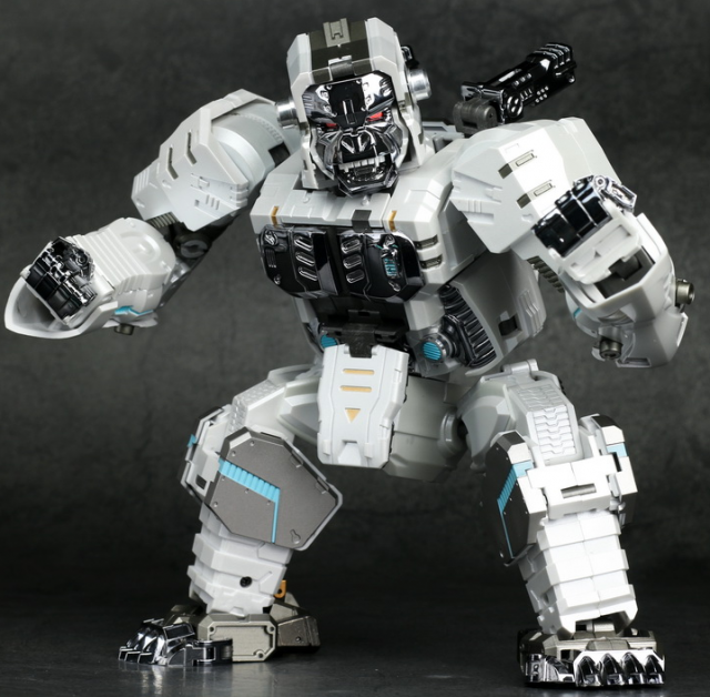 Load image into Gallery viewer, Generation Toy - GT-10A Gorilla Chrome White Version
