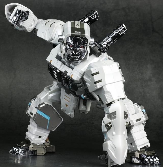 Load image into Gallery viewer, Generation Toy - GT-10A Gorilla Chrome White Version
