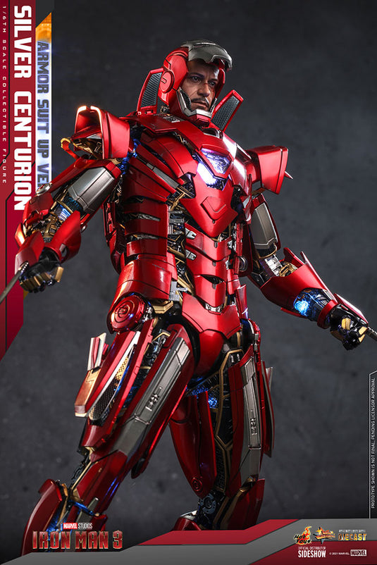 Hot Toys - Iron Man 3: Silver Centurion (Armor Suit Up Version)