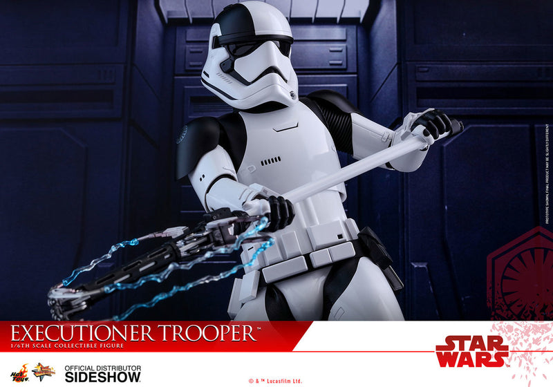 Load image into Gallery viewer, Hot Toys - Star Wars: The Last Jedi - Executioner Trooper
